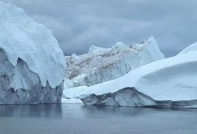 Artide. Un iceberg nel Mar di Groelandia.De Agostini Picture Library/D. Staquet Artide. Un iceberg nel Mar di Groelandia.De Agostini Picture Library/D. Staquet