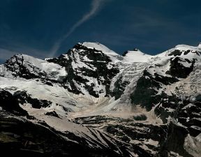 Gran Paradiso. Il settore centrale del massiccio dalla Valnontey.De Agostini Picture Library / Camaschella Gran Paradiso. Il settore centrale del massiccio dalla Valnontey.De Agostini Picture Library / Camaschella