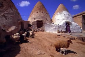 Siria . Veduta di un villaggio druso situato nei pressi della città di Hama.De Agostini Picture Library/C. Sappa Siria . Veduta di un villaggio druso situato nei pressi della città di Hama.De Agostini Picture Library/C. Sappa