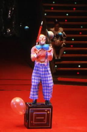 Circo. Un numero di un clown.De Agostini Picture Library/V. Rudko Circo. Un numero di un clown.De Agostini Picture Library/V. Rudko