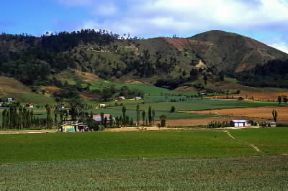 Repubblica Dominicana . Veduta dei dintorni di Costanza, una delle zone piÃ¹ popolate della Cordigliera Centrale.De Agostini Picture Library/D. Staquet