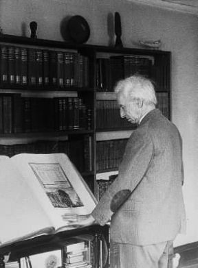 Bertrand Russel. De Agostini Picture Library Bertrand Russel. De Agostini Picture Library