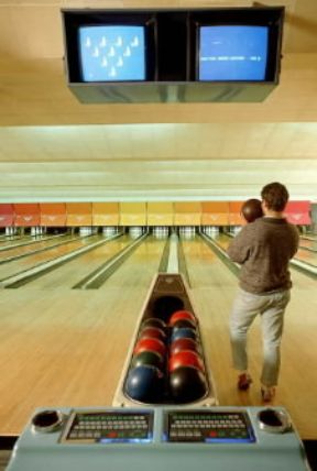 Bowling. Una fase del gioco.De Agostini Picture Library/G.Cigolini Bowling. Una fase del gioco.De Agostini Picture Library/G.Cigolini