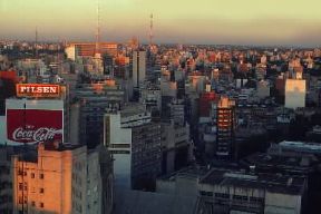 Montevideo. Veduta della città al tramonto.De Agostini Picture Library / S. Gutierrez Montevideo. Veduta della città al tramonto.De Agostini Picture Library / S. Gutierrez
