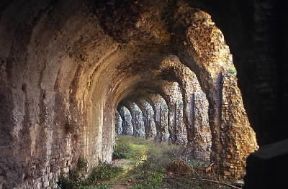 Umbria. Particolare dell'anfiteatro romano di Spoleto (Perugia).De Agostini Picture Library/G. Carfagna Umbria. Particolare dell'anfiteatro romano di Spoleto (Perugia).De Agostini Picture Library/G. Carfagna