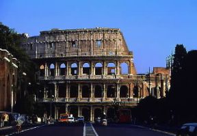 Roma. Il Colosseo.De Agostini Picture Library / W. Buss Roma. Il Colosseo.De Agostini Picture Library / W. Buss