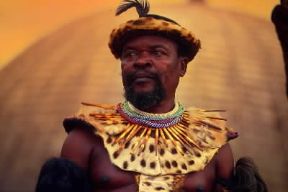 Zulu. Un capo zulu di un villaggio della Repubblica Sudafricana.De Agostini Picture Library/L. Romano Zulu. Un capo zulu di un villaggio della Repubblica Sudafricana.De Agostini Picture Library/L. Romano