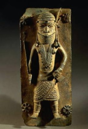 Benin. Esempio di arte del Benin: placca in bronzo con guerriero, ritrovata nell'antica capitale (Leida, Rijksmuseum voor Volkenkunde).De Agostini Picture Library/G. Dagli Orti Benin. Esempio di arte del Benin: placca in bronzo con guerriero, ritrovata nell'antica capitale (Leida, Rijksmuseum voor Volkenkunde).De Agostini Picture Library/G. Dagli Orti