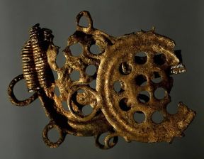 Trentino Alto-Adige. Ornamento dell'EtÃ  del Bronzo proveniente da FiavÃ¨ (Trento, Museo di Scienze Naturali).De Agostini Picture Library/A. Dagli Orti