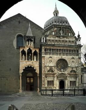 Giovanni Antonio Amadeo. La facciata della cappella Colleoni nella chiesa di S. Maria Maggiore a Bergamo.De Agostini Picture Library/G. Cigolini Giovanni Antonio Amadeo. La facciata della cappella Colleoni nella chiesa di S. Maria Maggiore a Bergamo.De Agostini Picture Library/G. Cigolini