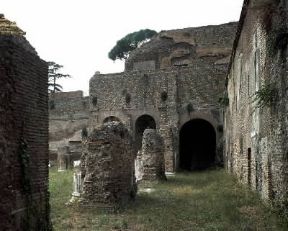 Flavi. L'anfiteatro di Pompei.De Agostini Picture Library/G. Dagli Orti Flavi. L'anfiteatro di Pompei.De Agostini Picture Library/G. Dagli Orti