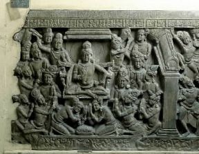 Bodhisattva nel paradiso Tushita; particolare di un bassorilievo indiano su architrave del sec. II d.C. (Calcutta, Indian Museum).De Agostini Picture Library/G.Nimatallah Bodhisattva nel paradiso Tushita; particolare di un bassorilievo indiano su architrave del sec. II d.C. (Calcutta, Indian Museum).De Agostini Picture Library/G.Nimatallah