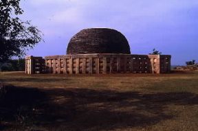 India . Stupa n. 2 di Sanchi.De Agostini Picture Library/G. Nimatallah India . Stupa n. 2 di Sanchi.De Agostini Picture Library/G. Nimatallah