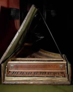 Clavicembalo. Uno degli strumenti più utilizzati dal 1600 al 1760-80 (Londra, Victoria and Albert Museum).De Agostini Picture Library/L. Douglas-Menzies Clavicembalo. Uno degli strumenti più utilizzati dal 1600 al 1760-80 (Londra, Victoria and Albert Museum).De Agostini Picture Library/L. Douglas-Menzies