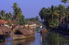 India . Un tipico villaggio nello Stato del Kerala.De Agostini Picture Library/A. Tessore India . Un tipico villaggio nello Stato del Kerala.De Agostini Picture Library/A. Tessore
