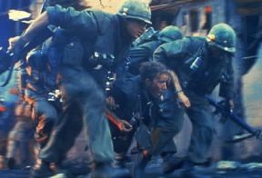 Stanley Kubrick. Un fotogramma da Full Metal Jacket (1987).De Agostini Picture Library Stanley Kubrick. Un fotogramma da Full Metal Jacket (1987).De Agostini Picture Library