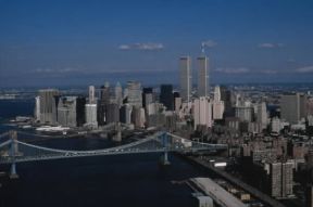 Brooklyn. Veduta di Manhattan e del ponte di Brooklyn (2000).De Agostini Picture Library/G. Sioen Brooklyn. Veduta di Manhattan e del ponte di Brooklyn (2000).De Agostini Picture Library/G. Sioen
