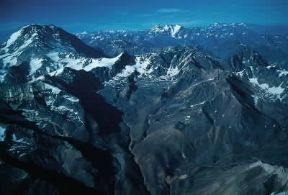 Aconcagua. Veduta aerea della cima più elevata del continente americano.De Agostini Picture Library/PubbliAerFoto Aconcagua. Veduta aerea della cima più elevata del continente americano.De Agostini Picture Library/PubbliAerFoto