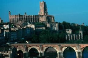 Albi. Veduta del centro storico con la cattedrale di St. Cécile sullo sfondo.De Agostini Picture Library/S. Vannini Albi. Veduta del centro storico con la cattedrale di St. Cécile sullo sfondo.De Agostini Picture Library/S. Vannini