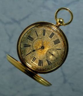Orologio da tasca in oro, realizzato nel 1863 da A. Johnnsen (Milano, Collezione L. Pippa).De Agostini Picture Library/A. Dagli Orti Orologio da tasca in oro, realizzato nel 1863 da A. Johnnsen (Milano, Collezione L. Pippa).De Agostini Picture Library/A. Dagli Orti