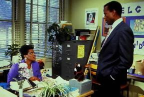 Sidney Poitier in una scena di Nikita. Spie senza volto (1987) di R. Benjamin.De Agostini Picture Library