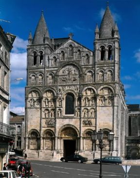 Angouleme. La cattedrale di St.-Pierre (sec. XII).De Agostini Picture Library/G. Dagli Orti Angouleme. La cattedrale di St.-Pierre (sec. XII).De Agostini Picture Library/G. Dagli Orti