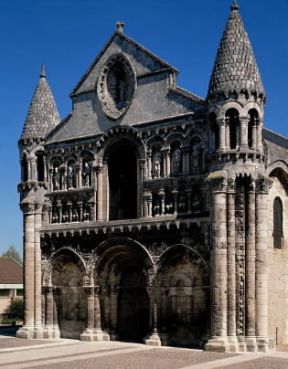 Poitiers. La facciata romanica di Notre-Dame-La-Grande.De Agostini Picture Library/G. Dagli Orti Poitiers. La facciata romanica di Notre-Dame-La-Grande.De Agostini Picture Library/G. Dagli Orti