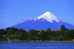 Cono del vulcano cileno Osorno.De Agostini Picture Library / W. Buss Cono del vulcano cileno Osorno.De Agostini Picture Library / W. Buss