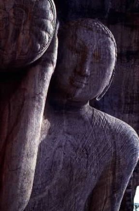 Sri Lanka . Buddha raffigurato in una scultura rupestre del Vihara Gal.De Agostini Picture Library/C. Rives Sri Lanka . Buddha raffigurato in una scultura rupestre del Vihara Gal.De Agostini Picture Library/C. Rives