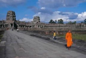 Angkor. Il viale dell'Angkor Vat.De Agostini Picture Library/C.Sappa Angkor. Il viale dell'Angkor Vat.De Agostini Picture Library/C.Sappa