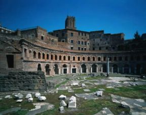 Foro. Veduta dei mercati di Traiano nel Foro Romano.De Agostini Picture Library/A. Dagli Orti Foro. Veduta dei mercati di Traiano nel Foro Romano.De Agostini Picture Library/A. Dagli Orti