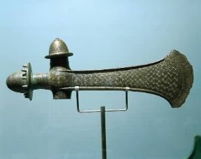 Ascia. Ascia cerimoniale in bronzo (Copenaghen, Nationalmuseet).De Agostini Picture Library/A. Dagli Orti Ascia. Ascia cerimoniale in bronzo (Copenaghen, Nationalmuseet).De Agostini Picture Library/A. Dagli Orti