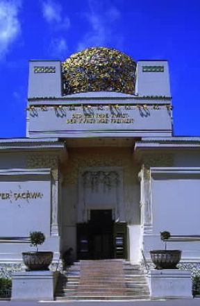 Otto Wagner. La facciata del padiglione della Secessione.De Agostini Picture Library/W. Buss Otto Wagner. La facciata del padiglione della Secessione.De Agostini Picture Library/W. Buss