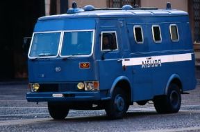 Autoblindo della polizia.R. Ghislandi Autoblindo della polizia.R. Ghislandi
