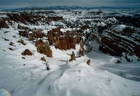 Utah. Falesie rosa in inverno nel Bryce Canion.De Agostini Picture Library/C. Dani-I. Jeske Utah. Falesie rosa in inverno nel Bryce Canion.De Agostini Picture Library/C. Dani-I. Jeske