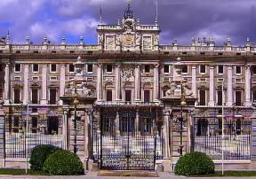 Madrid. La facciata del Palacio Real.De Agostini Picture Library/W. Buss Madrid. La facciata del Palacio Real.De Agostini Picture Library/W. Buss