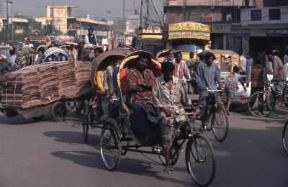 Bangladesh. Veduta di un quartiere di Dhaka.De Agostini Picture Library/C. Maury Bangladesh. Veduta di un quartiere di Dhaka.De Agostini Picture Library/C. Maury