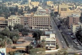 Baghdad. Veduta di uno dei quartieri più moderni della città .Farabolafoto Baghdad. Veduta di uno dei quartieri più moderni della città .Farabolafoto