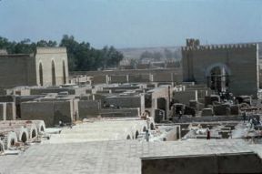 Baghdad. Esempio di architettura di stile arabo propria della città iraquena.Farabolafoto Baghdad. Esempio di architettura di stile arabo propria della città iraquena.Farabolafoto