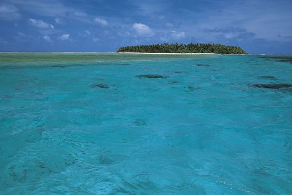 Isolotto di Losiep, Micronesia Veduta dal mare dell'isolotto corallino di Losiep nelle isole Yap, Micronesia.
© De Agostini Picture Library. Isolotto di Losiep, Micronesia Veduta dal mare dell'isolotto corallino di Losiep nelle isole Yap, Micronesia.
© De Agostini Picture Library.
