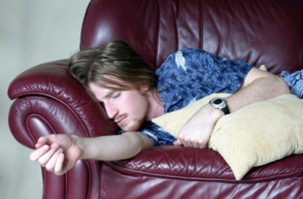couch-surfing couch-surfing