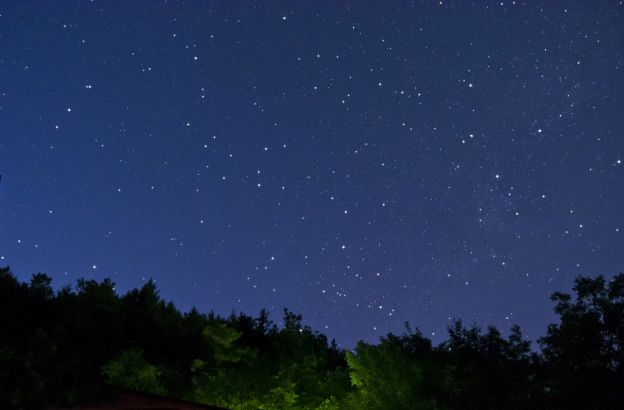 lenti-gravitazionali-e-ammassi-di-galassie lenti-gravitazionali-e-ammassi-di-galassie