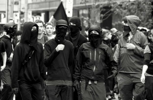 chi-sono-i-black-bloc chi-sono-i-black-bloc