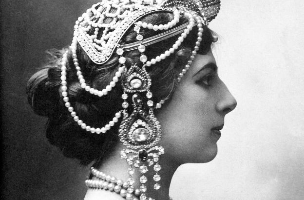 Mata-Hari.jpg Mata-Hari.jpg