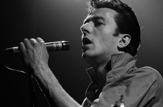 JoeStrummer1980.jpg JoeStrummer1980.jpg