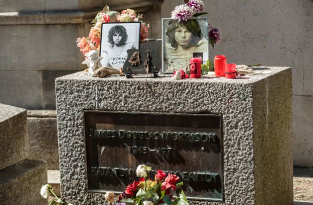 tomba-jim-morrison.jpg tomba-jim-morrison.jpg