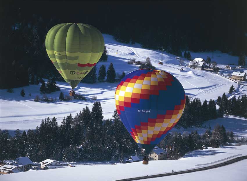 Festival delle mongolfiere, Dobbiaco Festival delle mongolfiere (Ballonfestival) a Dobbiaco (BZ).
De Agostini Picture Library