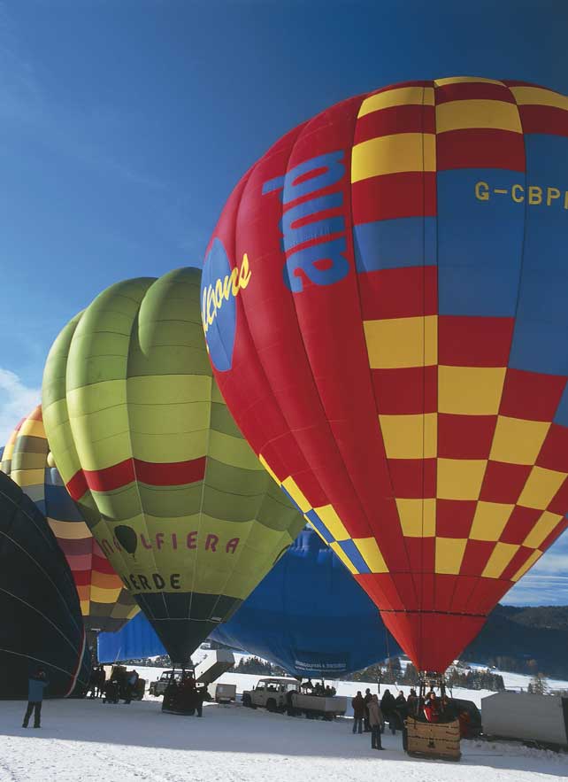Festival delle mongolfiere, Dobbiaco Festival delle mongolfiere (Ballonfestival) a Dobbiaco (BZ).
De Agostini Picture Library
