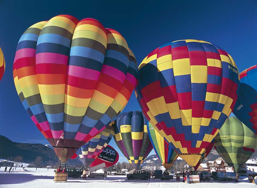 Festival delle mongolfiere, Dobbiaco Festival delle mongolfiere (Ballonfestival) a Dobbiaco (BZ).
De Agostini Picture Library