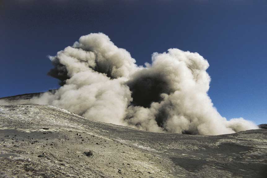Etna L'Etna in Sicilia.
© De Agostini Picture Library